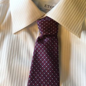 Brioni maroon with blue lattice pattern tie.